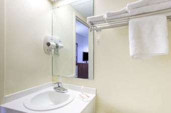 Motel Super 8 Liverpool/syracuse Area