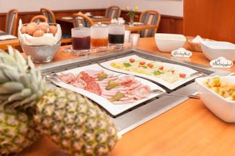 Hotel Sch�tzenburg