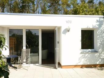 Twee Linden Warnem�nde Stolteraa