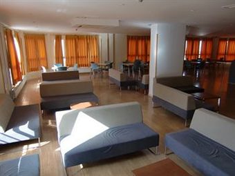 Albergue Inturjoven Sierra Nevada - Hostel