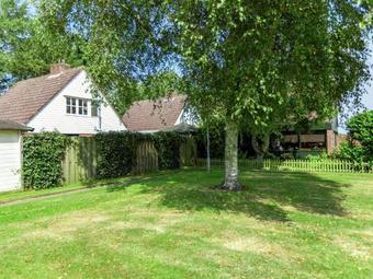 Modern Holiday Home In Noordwijkerhout With Fireplace