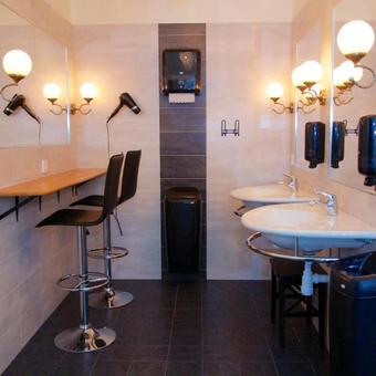 Malmk�pings Bad & Camping