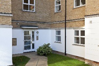 Elegant Zone 2 London Apartment