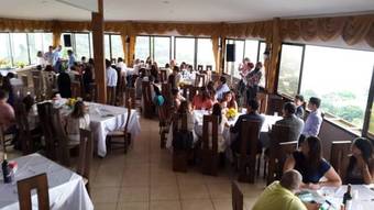 Ibux - Restaurante - Bar - Hostel