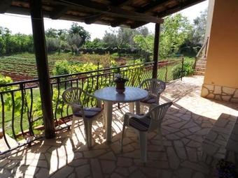 Apartment In Mali Vareski/istrien 8693