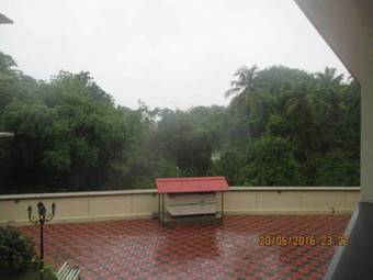 The Avenue - Luxury Service Apartment