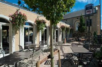 Sandford House Hotel