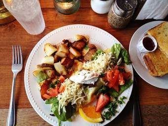 Hostal Woodpecker Guesthouse