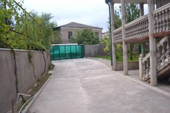 Hostal Guest House On Mirian Mepe