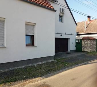 Angyalh�z Apartments