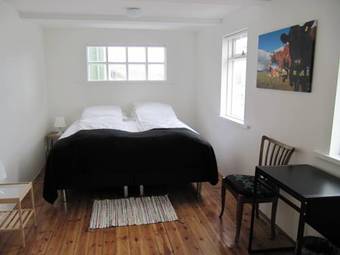 Hostal Microbar & Bed