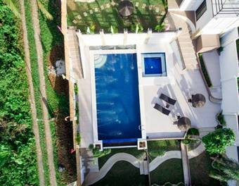 Hotel Alberto's By Dj Seungli