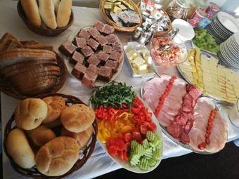 Hostal Penzion For You