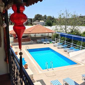 Akay Pension & Apartments