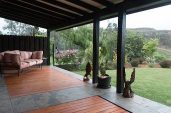 Lodge Malachite Manor