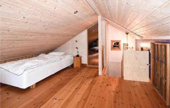 Two-bedroom Holiday Home In Hamburgsund