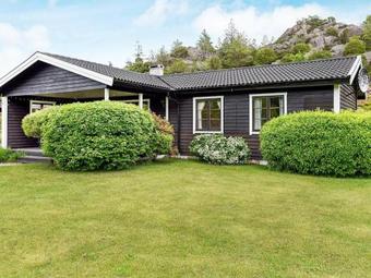 Holiday Home Heljer�dsgatan