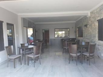 Hostal Sunflower Guesthouse & Spa