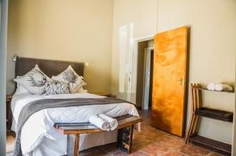 Hotel Wolfkop Guesthouse