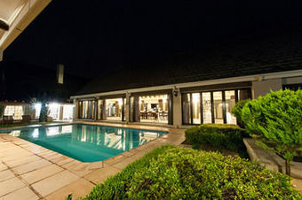 Hotel Scott's Manor & Conference Venue