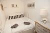 2 Bedroom Apartment In Prime Clifton Location