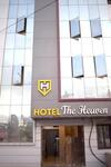 Hotel Sky Stays Heaven