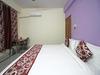 Hostal Oyo 4988 Laksh Guest House