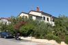 Apartments With A Parking Space Novigrad - 7020