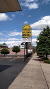 Hotel Travelers Uptown Motel