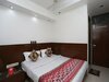 Oyo 1660 Hotel Topaz