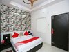 Oyo 13576 Hotel Residency