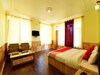 Hotel Oyo 14580 Home Luxurious Studios Shanag