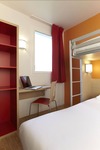 Hotel H�tel Premi�re Classe Caen Nord - M�morial