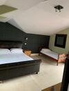 Hotel Lake Lounge Rooms