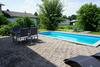Apartamento Haus Mit 6 Schlafzimmer, Pool Und Gro�em Garten