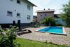 Apartamento Haus Mit 6 Schlafzimmer, Pool Und Gro�em Garten