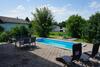 Apartamento Haus Mit 6 Schlafzimmer, Pool Und Gro�em Garten