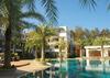 Pearl Of Naithon - Beachfront Apartments