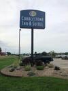 Hotel Boulders Inn & Suites