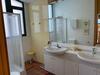 Fant�stica Vivienda Con Amplio Jard�n Y Piscina