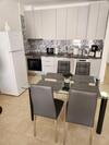 Golf & Ocean Breeze Apartment