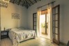 Hostal La Tana Del Tano Guest House