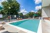 Hotel Days Inn & Suites Cambridge