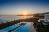 Hotel The Ixian Grand